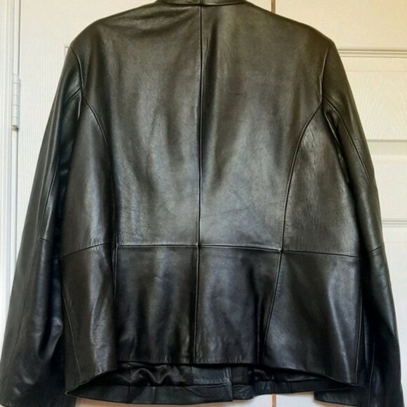 Preston & York Elegant Black Leather Jacket - Picture 2 of 13